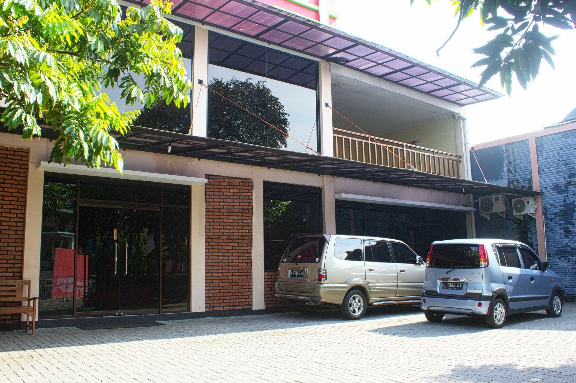 Reddoorz Plus Near Stadion Mandala Krida Джокякарта Екстериор снимка